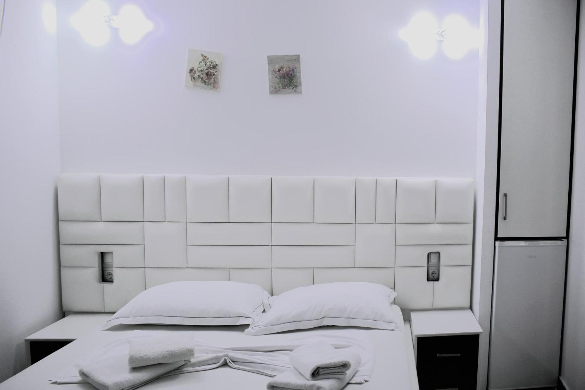 Fori'S Rooms Химара Экстерьер фото