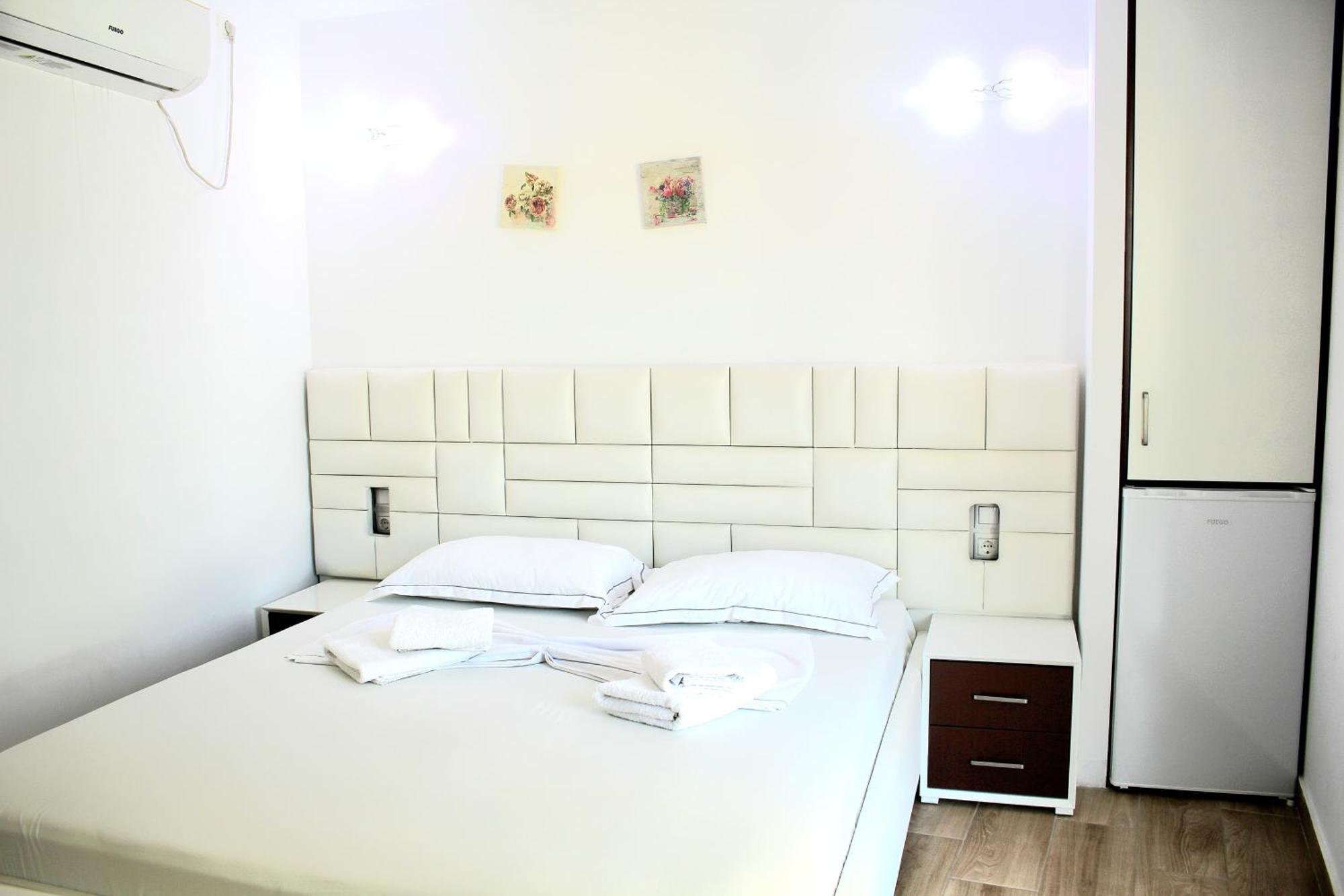 Fori'S Rooms Химара Экстерьер фото